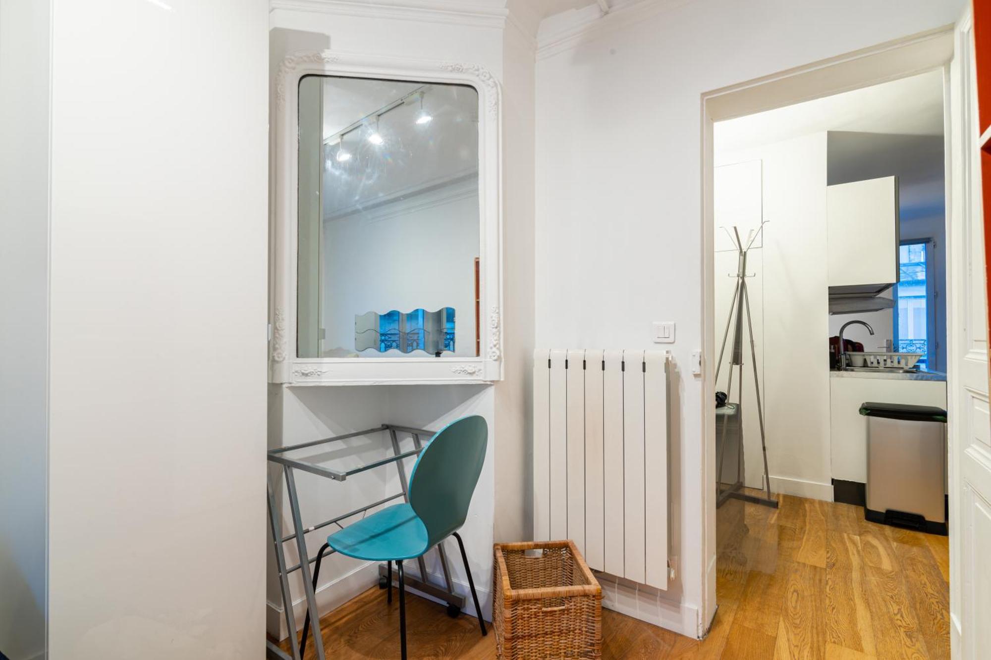 Luxurious 1 Bedroom Tour Eiffel Saint Dominique Free Netflix Paris Exterior photo